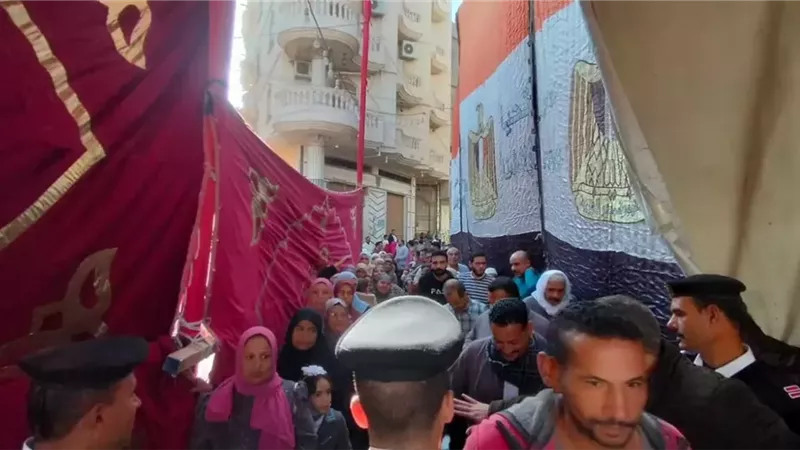 إقبال مكثف بلجان الدائرة الاولى دمنهور للتصويت في النواب