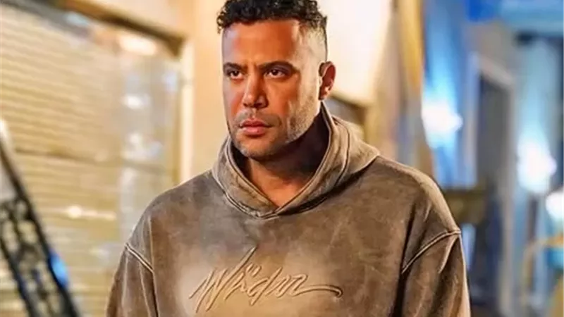 محمد إمام يعلن انضمام مصطفى خاطر لمسلسل 