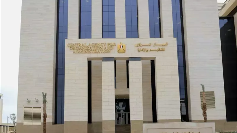 رئيس الوزراء يوافق على نقل 1108 موظفين منتدبين إلى جهات انتدابهم