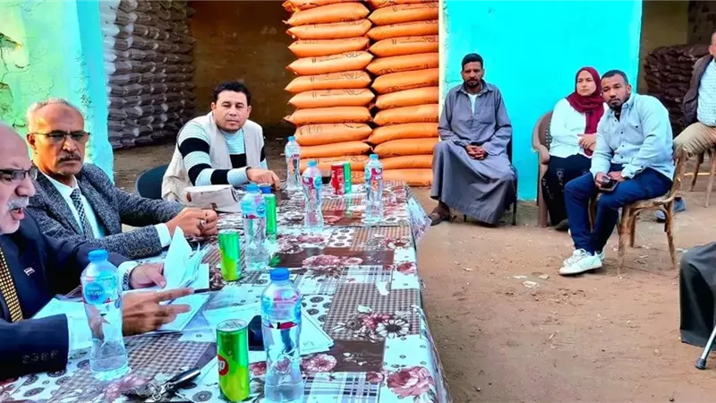 لقاءات ميدانية لحل مشكلات مزارعين الإسماعيلية