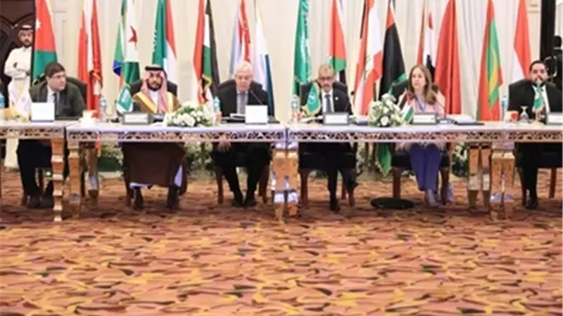 أيمن عاشور يفتتح أعمال الدورة العادية 124 للمجلس التنفيذي لـ