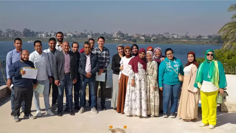 التدريب على رفع كفاءة العاملين بشبكات مياه الأقصر..صور