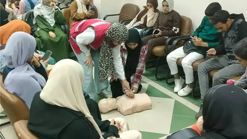 محافظ أسيوط يشيد بمبادرة 