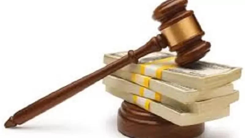 هل قبول العوض للمُتضرر كما اشتهر عند العامه حرام