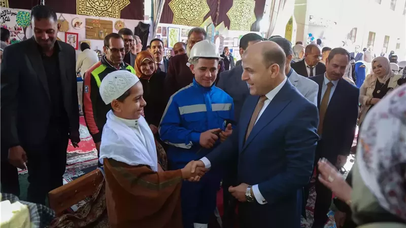 محافظ كفرالشيخ يتفقد معرض الأنشطة اليدوية لطلاب ذوي الهمم