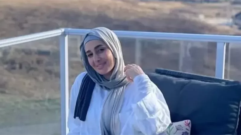 حلا شيحة تدعو جمهورها لقراءة القرآن الكريم