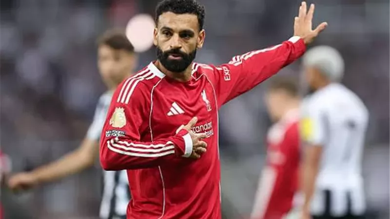 إدارة ليفربول ترحب برحيل محمد صلاح في الميركاتو الشتوي