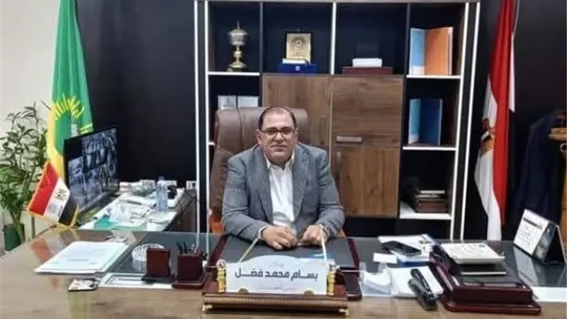 شاهد بالصور.. أحدث مشروعات تطوير الطرق وتنسيق المواقع فى مدينة الشروق