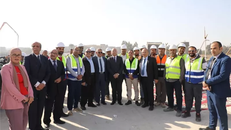 بدء تنفيذ المرحلة الأولى من مشروع المجمع الطبي بجامعة حلوان