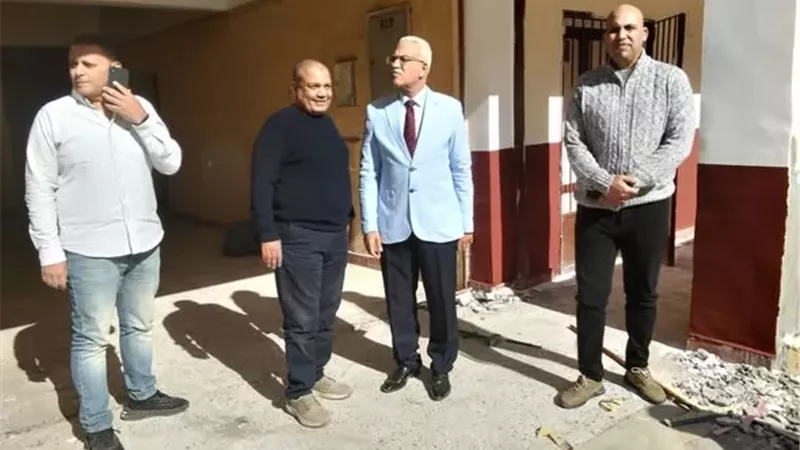 مدير تعليم الإسماعيليه يتفقد تطوير مدرسة النور للمكفوفين..صور