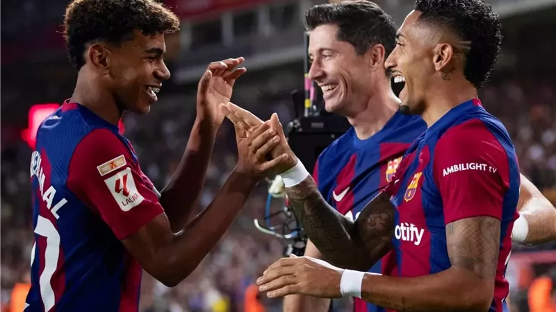 تشكيل برشلونة المتوقع أمام آينتراخت فرانكفورت بدوري أبطال أوروبا