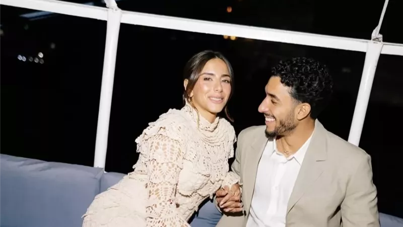 بالصور .. عمر مرموش يحتفل بخطوبته على ضفاف النيل