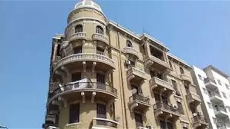 كيف يُقسَّم إيجار الشقق المؤجرة بعد وفاة المالك؟