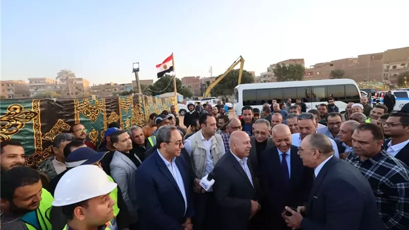الوزير: إنشاء محطة شحن بضائع لخدمة المنطقة الصناعية بقنا