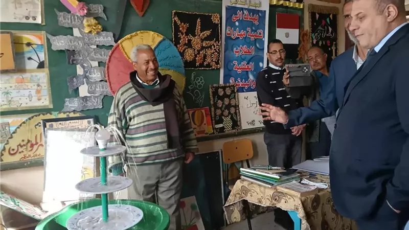 وكيل تعليم قنا يقود جولات مفاجئة بـ