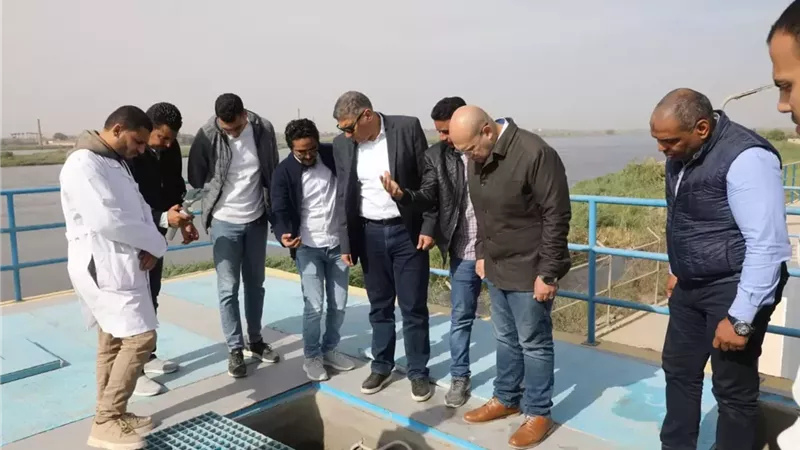 محافظ الجيزة يتفقد محطتي مياه الشرب ورفع الصرف الصحي