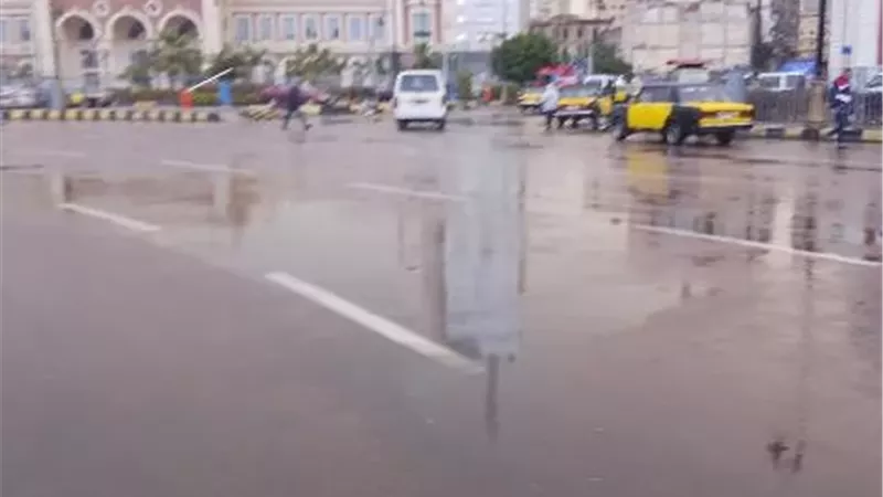 امطار غزيرة على الاسكندرية وانخفاض فى درجات الحرارة