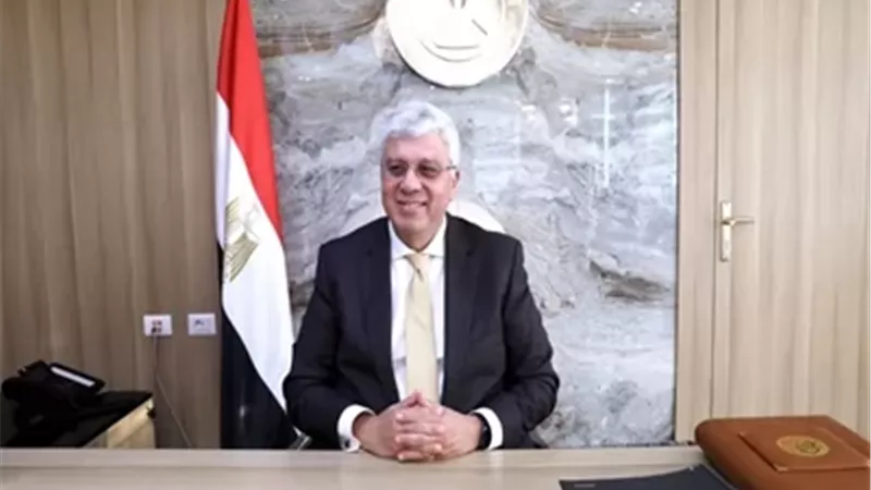 عاشور :دعم البرامج البحثية المتخصصة خاصة المعنية بالتغيرات المناخية
