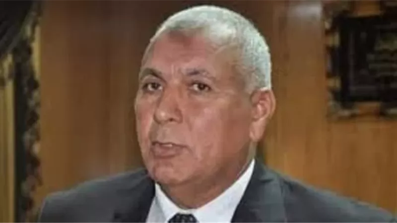 غرامة وإنذار بالغلق لمخبز مخالف.. وتحسين خدمات المركز التكنولوجي بالخارجة