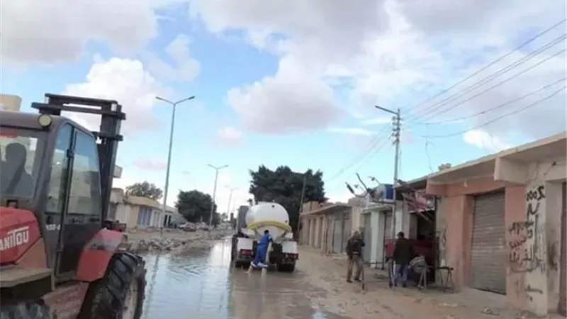 محافظ مطروح يقود غرفة الطوارئ