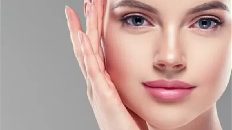 السر الخفي وراء بشرة متألقة.. فاكهة صغيرة وفوائد كبيرة