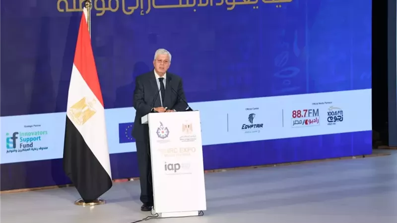 وزير التعليم العالي يستعرض الرؤية الوطنية للبحث العلمي في مصر