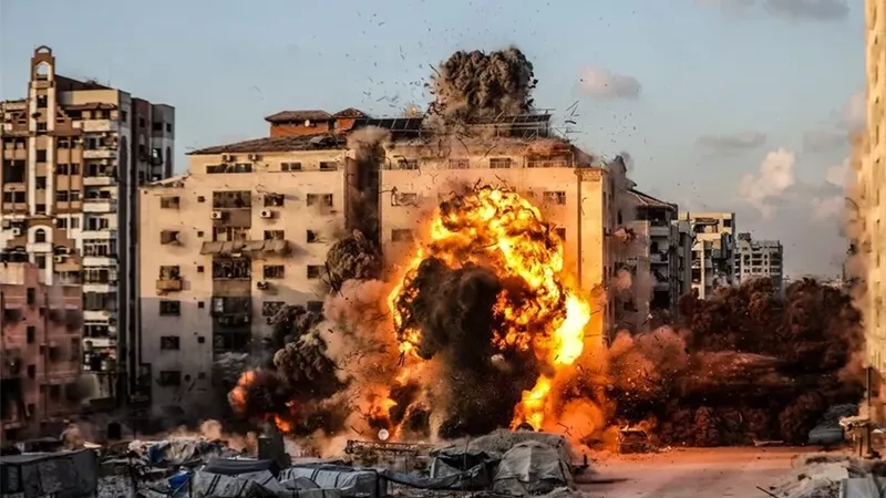 استشهاد وإصابة 30 فلسطينيا في قصف إسرائيلي غرب مدينة غزة