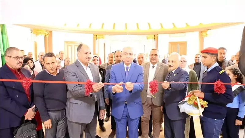 محافظ المنيا: البحث العلمي مفتاح بناء جيل مفكر ومبدع