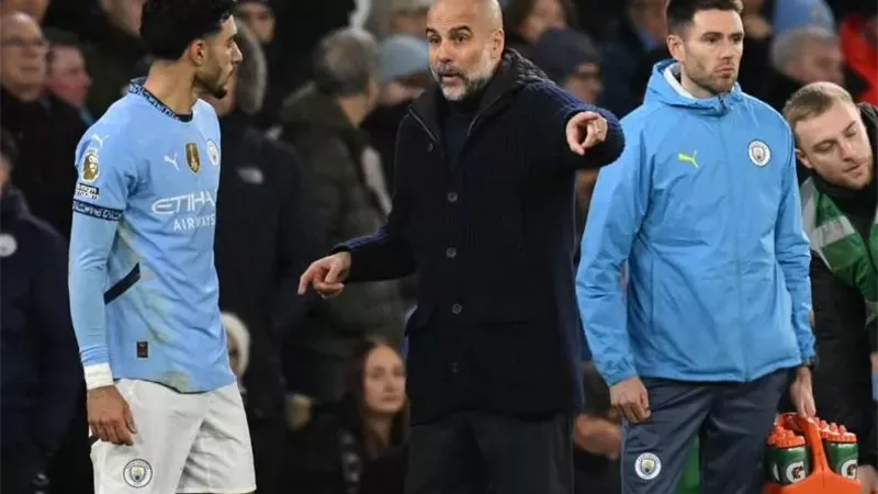 بسبب مرموش.. جماهير مانشستر سيتي تهاجم جوارديولا