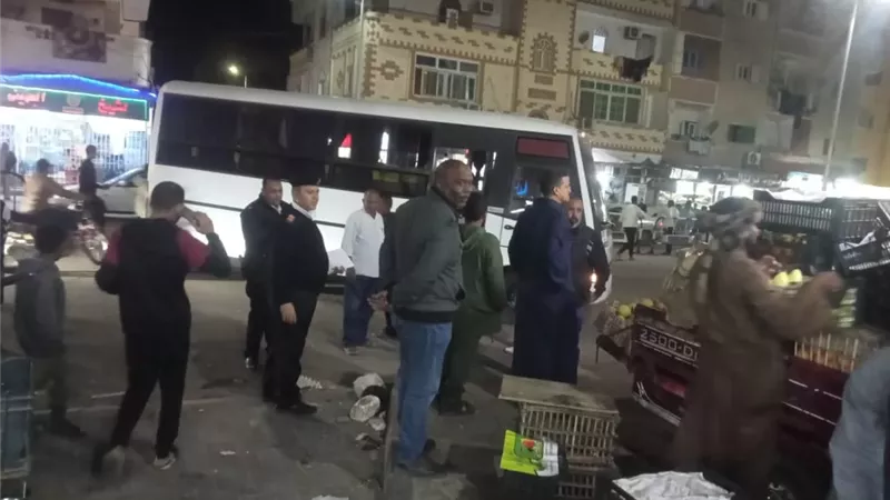 رئيس مدينة سفاجا يتابع حملة إزالة الإشغالات والتعديات بالمدينة