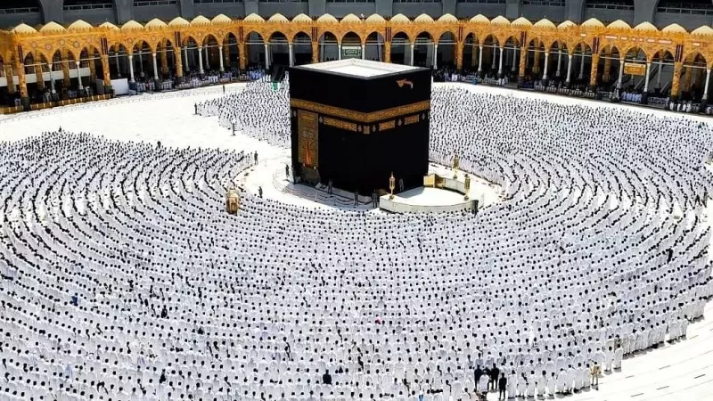 السياحة تطالب الشركات الالتزام بضوابط الحج البري لسلامة الحجاج