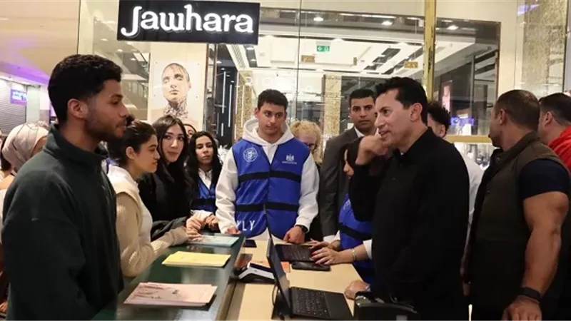 وزير الشباب يشهد فعاليات ترويج ماراثون زايد الخيري في ألماظة