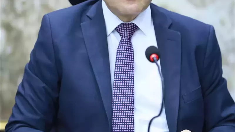 محافظ كفرالشيخ يعلن بدء أعمال تكريك وتعميق مدخل ميناء البرلس