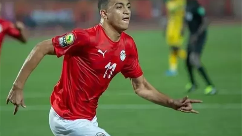 مصطفي محمد و رباعي بيراميدز في تدريب منتخب مصر