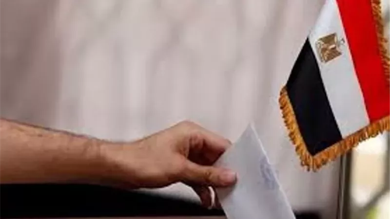 اللجنة الانتخابية بالكويت تغلق أبوابها في أول أيام تصويت الإعادة