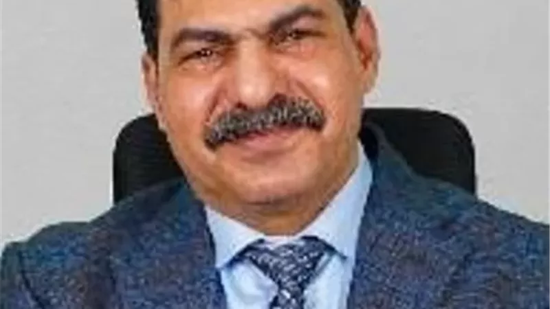 قيادى في 