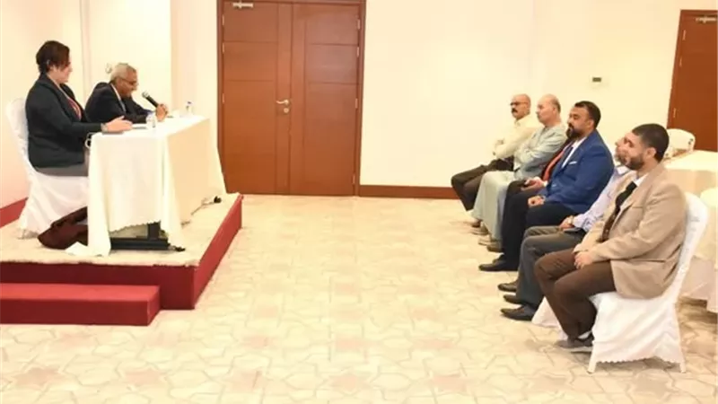 سفير مصر في سلطنة عُمان يزور مدينة صلالة ويلتقي الجالية المصرية