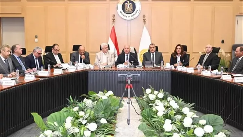الموافقة على إقامة مشروع إنتاج إطارات النقل الثقيل والجرارات الزراعية