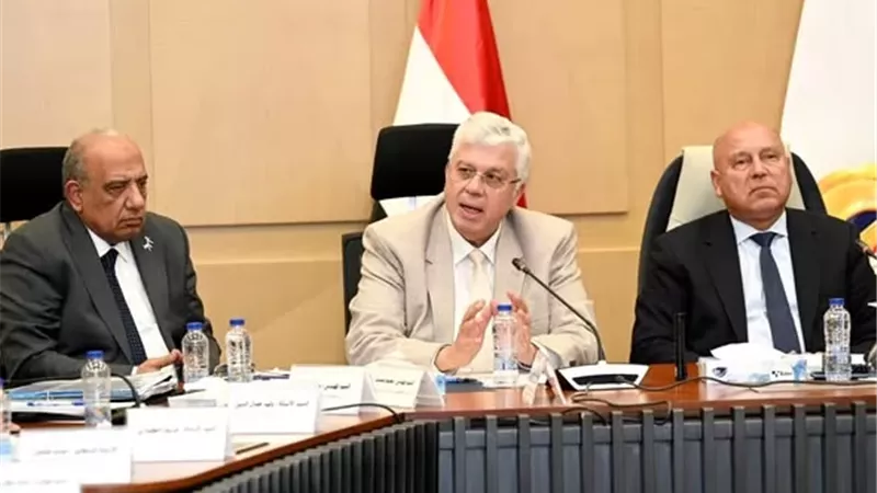 وزارة الاستثمار تحافظ على استقلالية هيئة تحكيم القطن محلياً ودوليا