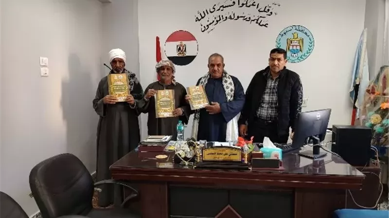 أبوالنصر يعلن تسليم عقود تقنين أراضي أملاك دولة لعدد من المواطنين