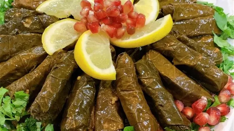 ورق العنب بدبس الرمان
