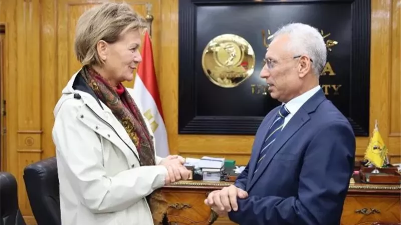 رئيس جامعة المنيا يستقبل رئيسة بعثة الاتحاد الأوروبي لدى مصر