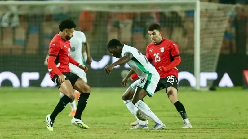 نيجيريا تخطف التعادل أمام منتخب مصر قبل نهاية الشوط الأول
