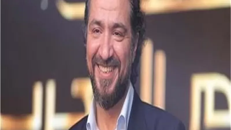 محمد القس: اشتغلت سواق وسباك وكهربائي ونقاش قبل التمثيل