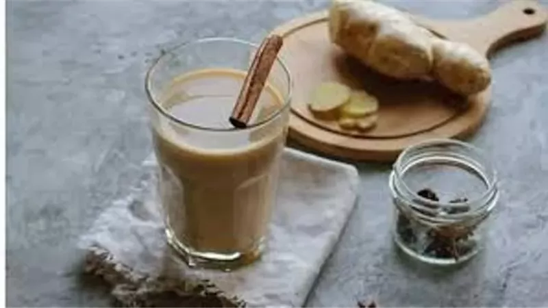مشروب الشتاء الدافئ بالقرفة والزنجبيل والعسل