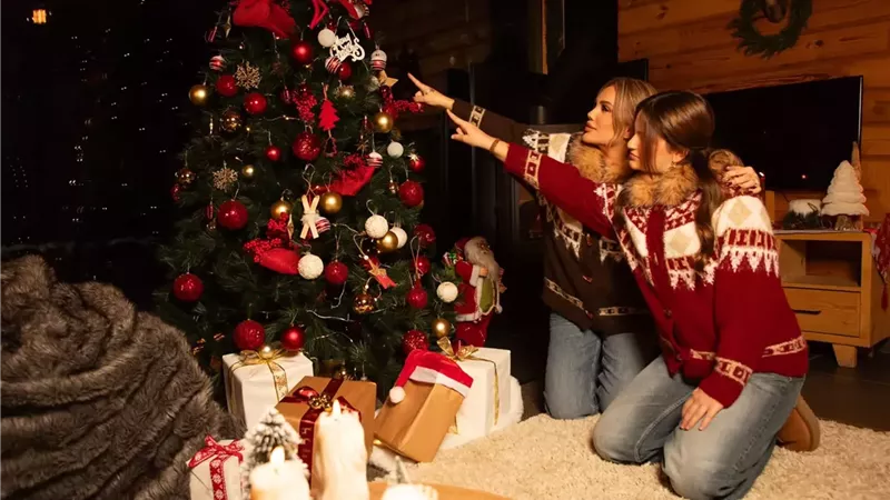 ابنة نيكول سابا مفاجأة «تلج تلج».. احتفالا بالكريسماس