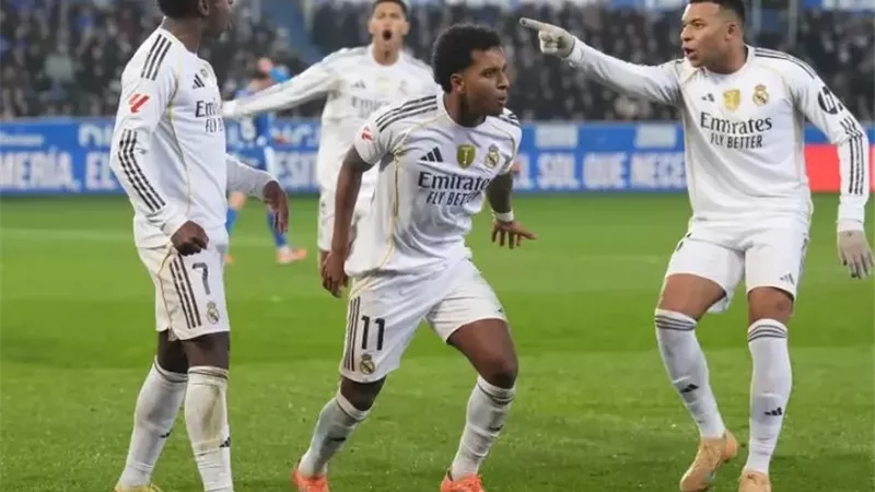 نادِ برازيلي يُغازل نجم ريال مدريد