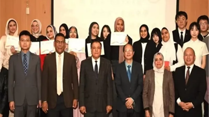 كونفوشيوس عين شمس يهنئ الطلاب الفائزين في مسابقة الغناء