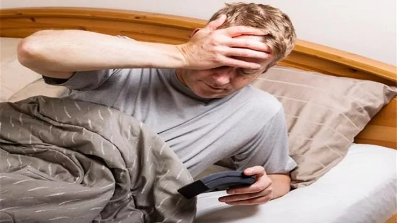 مخاطر النهوض المفاجئ من السرير وطرق الوقاية منه