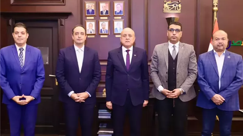 محافظ الأقصر يوجه بتخصيص مقرًا لصندوق مكافحة الإدمان